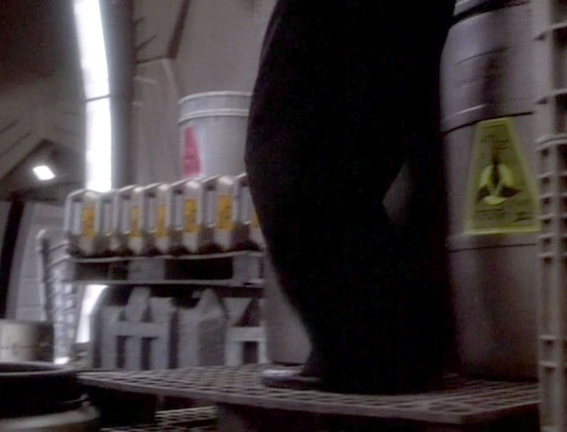 DS9_2x14_KlingonCargoLabel2.jpg