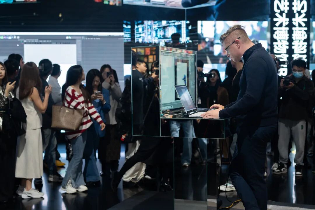 他的作品拍出4.5亿天价，全球首展落地南京 图片 6