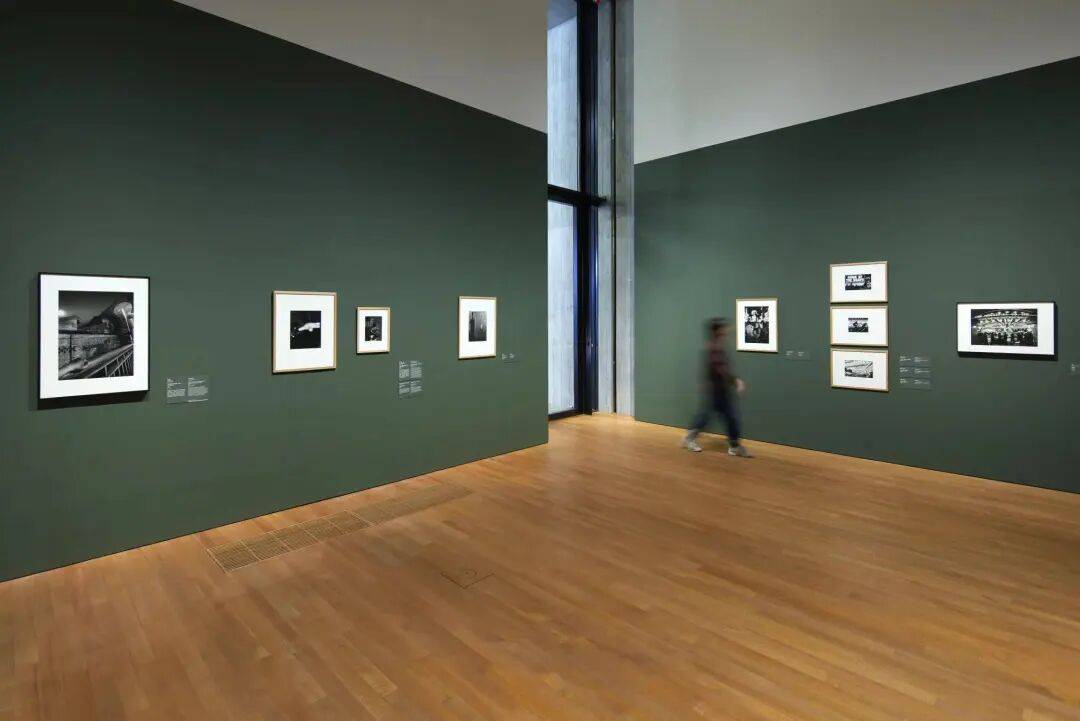 艺术周最令人惊喜的展览:超170位顶级大师,以光作画 图片 58