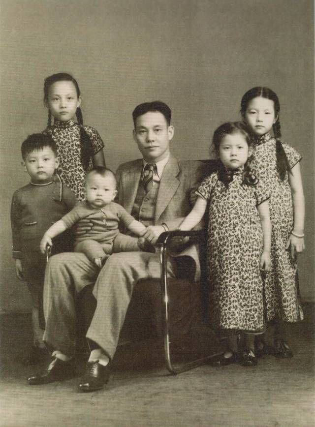 传奇藏家周英华：明星艺术家，都为我画过肖像 图片 6