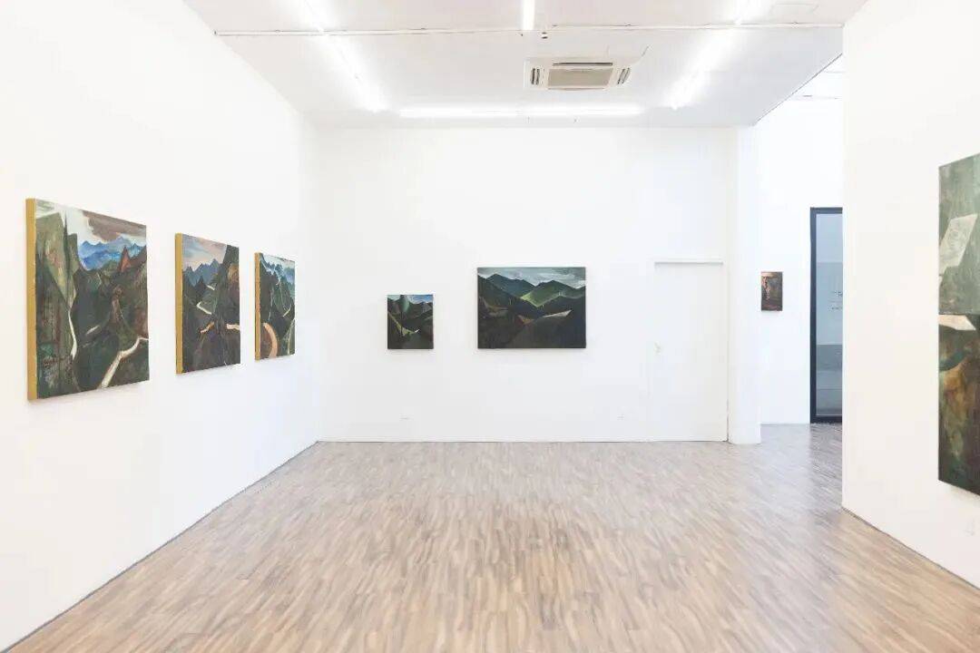 肖江:专注画山十年,10余幅新作亮相上海新展 图片 47