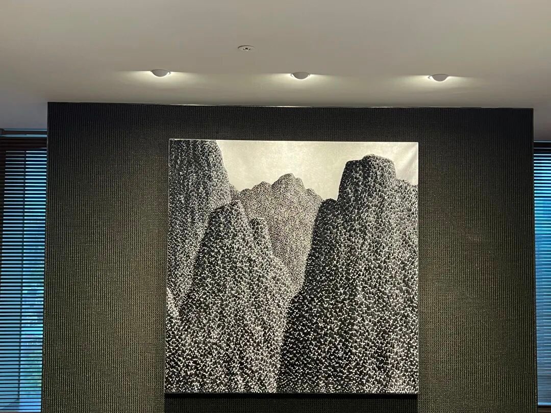 她和艺术品一起生活19年：放在仓库里的藏品，是没有意义的 图片 13
