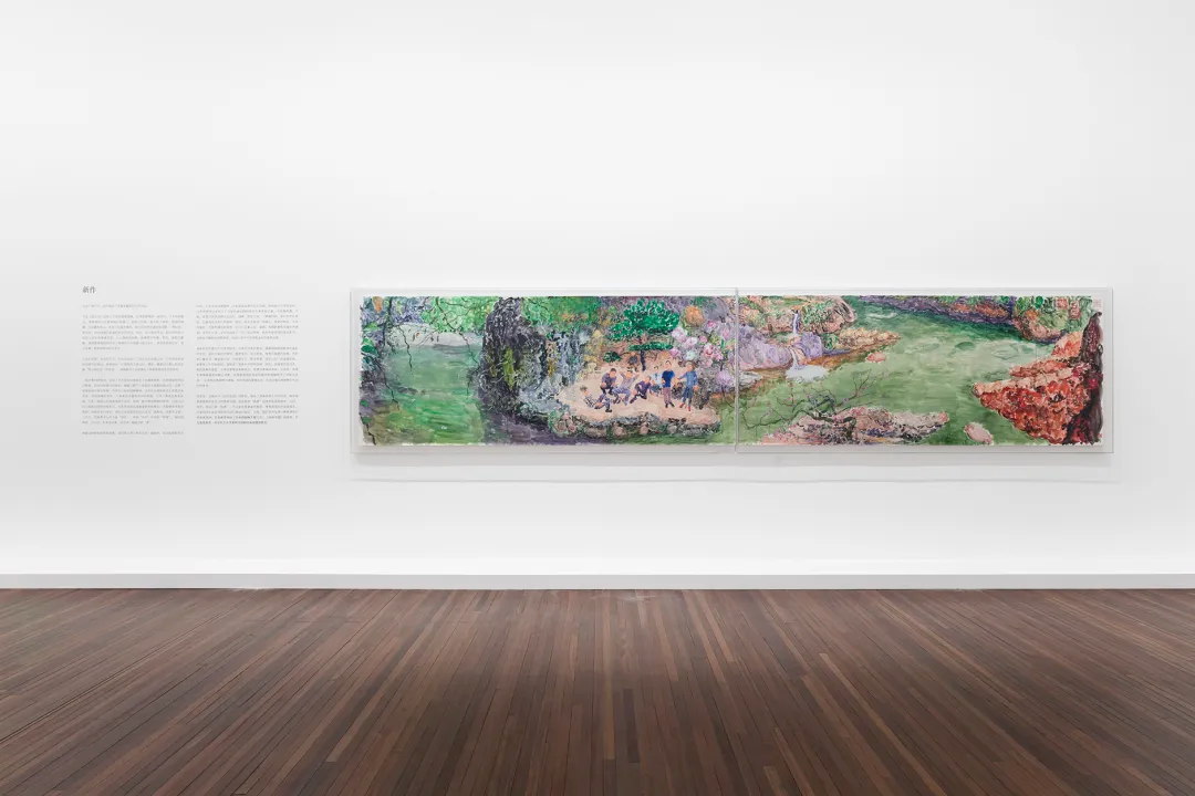 周春芽“山石、园林、桃花、绿狗”展览现场,北京松美术馆,2026