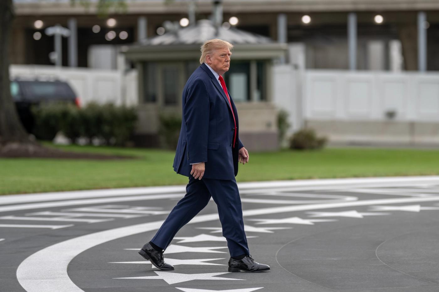 Interim: President Donald J. Trump boards Marine One on the South Lawn of the White House, Saturday, September 26, 2026, en route Joint Base Andrews for a trip to Knoxville, Tennessee. (Official White House Photo by Molly Riley, P20260926MR-0636)