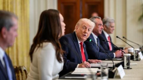 President Donald Trump delivers remarks alongside Secretary of Agriculture Brooke Rollins, HHS Secretary Robert F. Kennedy, Jr., and CMMS Administrator Dr. Mehmet Oz during a Rural Health Transformation Event in the East Room of the White House, Friday, January 16, 2026. (Official White House Photo by Joyce N. Boghosian)