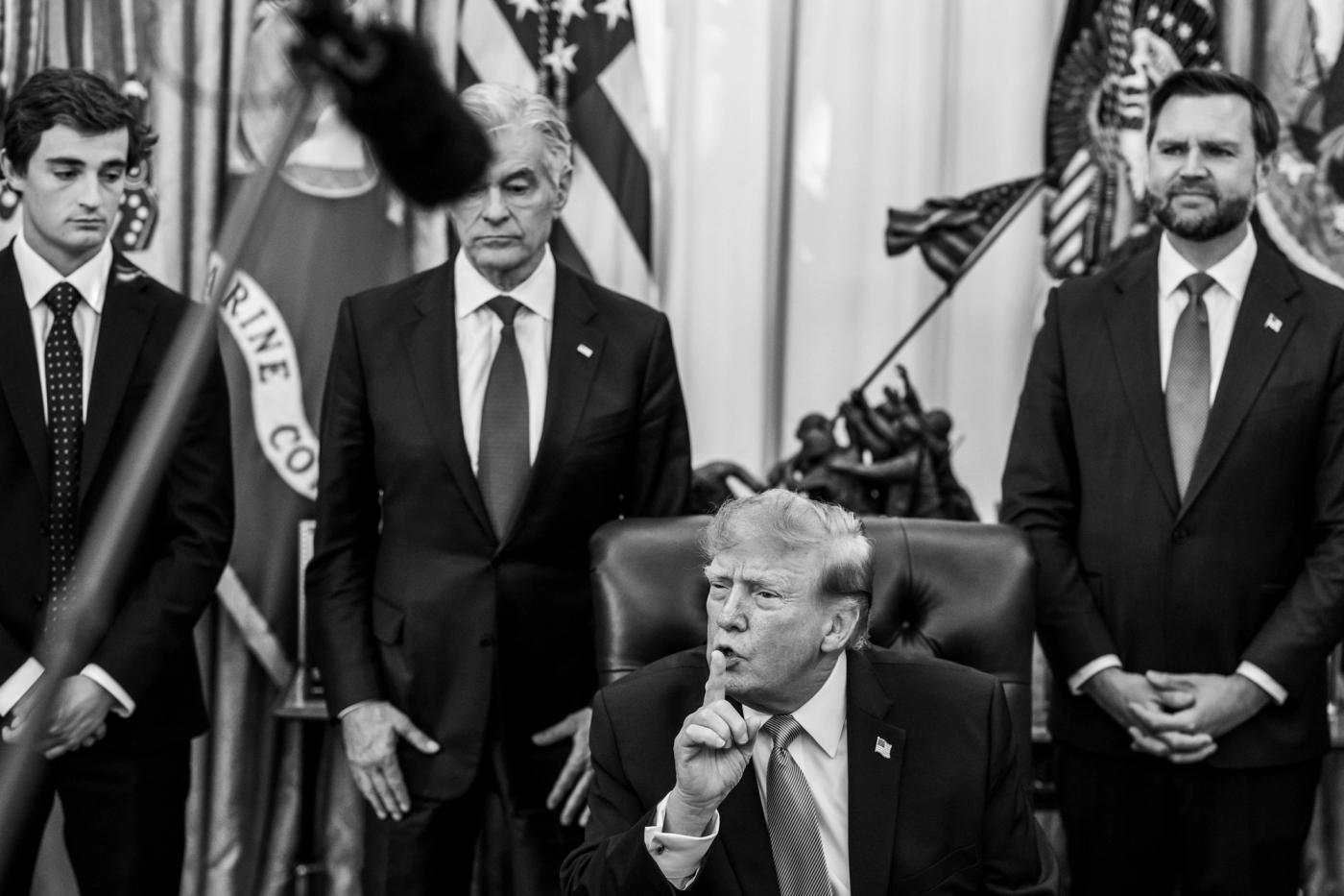 President Donald J. Trump in the Oval Office with Vice President JD Vance and administration officials, October 20, 2026 (Official White House Photo by Joyce N. Boghosian / public domain)