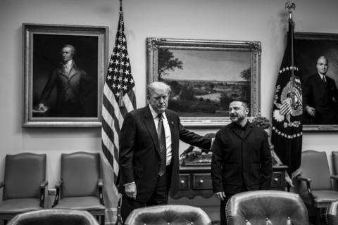Stand-in photo (July 28, 2026): President Donald J. Trump greets Ukrainian President Volodymyr Zelenskyy in the Roosevelt Room of the White House, July 28, 2026 (Official White House Photo by Daniel Torok / public domain)