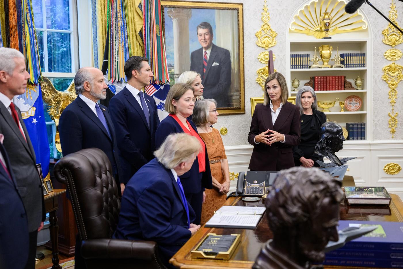 Interim: President Donald J. Trump makes an announcement on steel in the Oval Office at the White House, Monday, September 28, 2026. (Official White House Photo by Molly Riley, P20260928MR-1270)