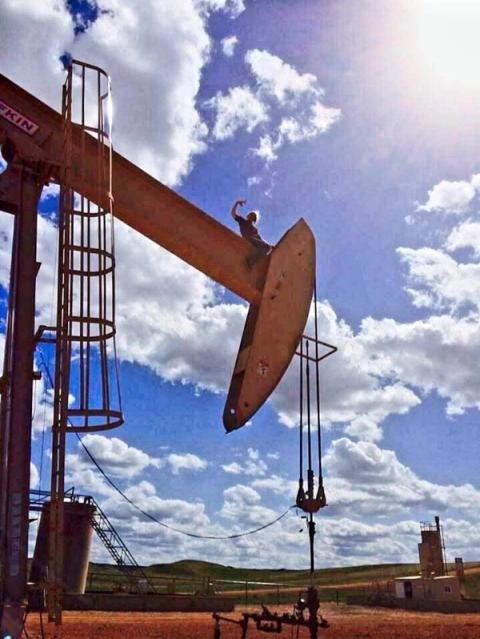 US oil field pumpjack — energy export boom