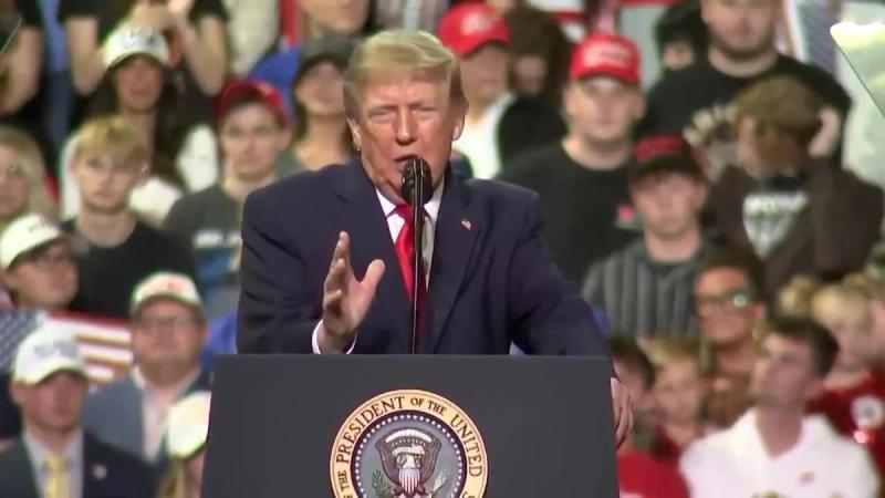 President Trump gestures while announcing record incomes, employment and lowest poverty at the Youngstown, Ohio rally, October 12, 2026 (still from Rapid Response 47 video)