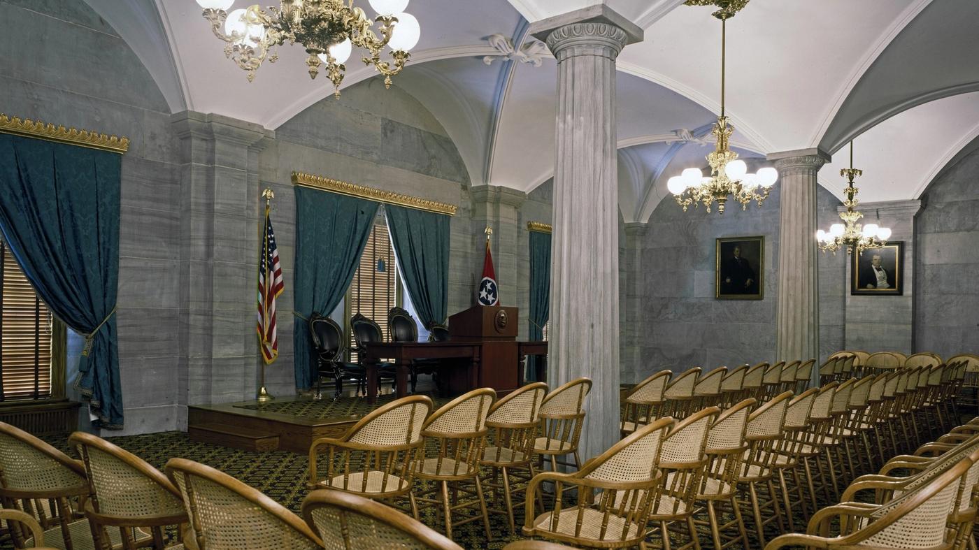A hearing room inside the Tennessee State Capitol in Nashville (Carol M. Highsmith, Library of Congress, public domain)