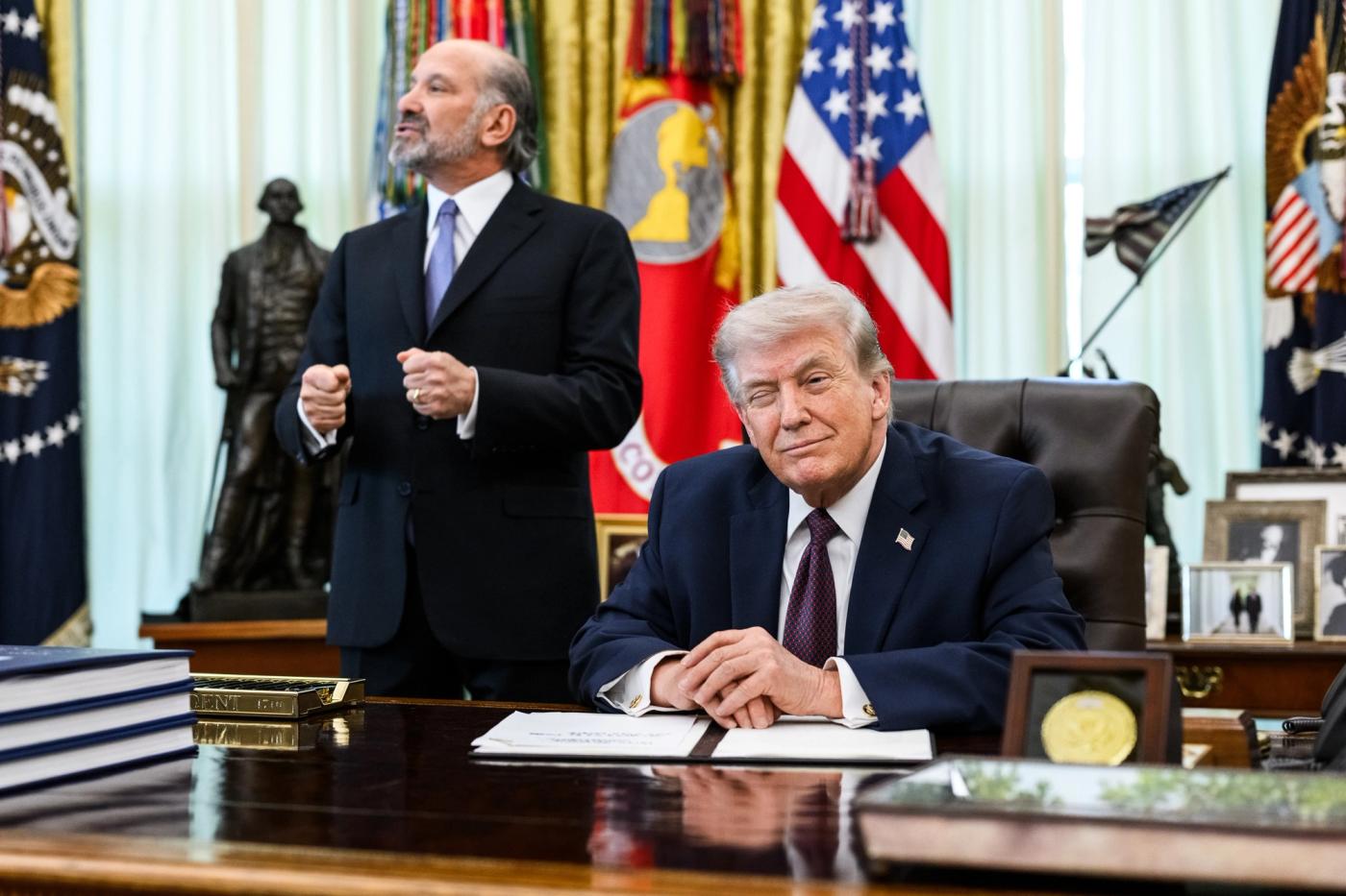 Stand-in photo (March 31, 2026): President Donald J. Trump signs an Executive Order limiting mail-in voting in the Oval Office, March 31, 2026 (Official White House Photo by Joyce N. Boghosian / public domain)