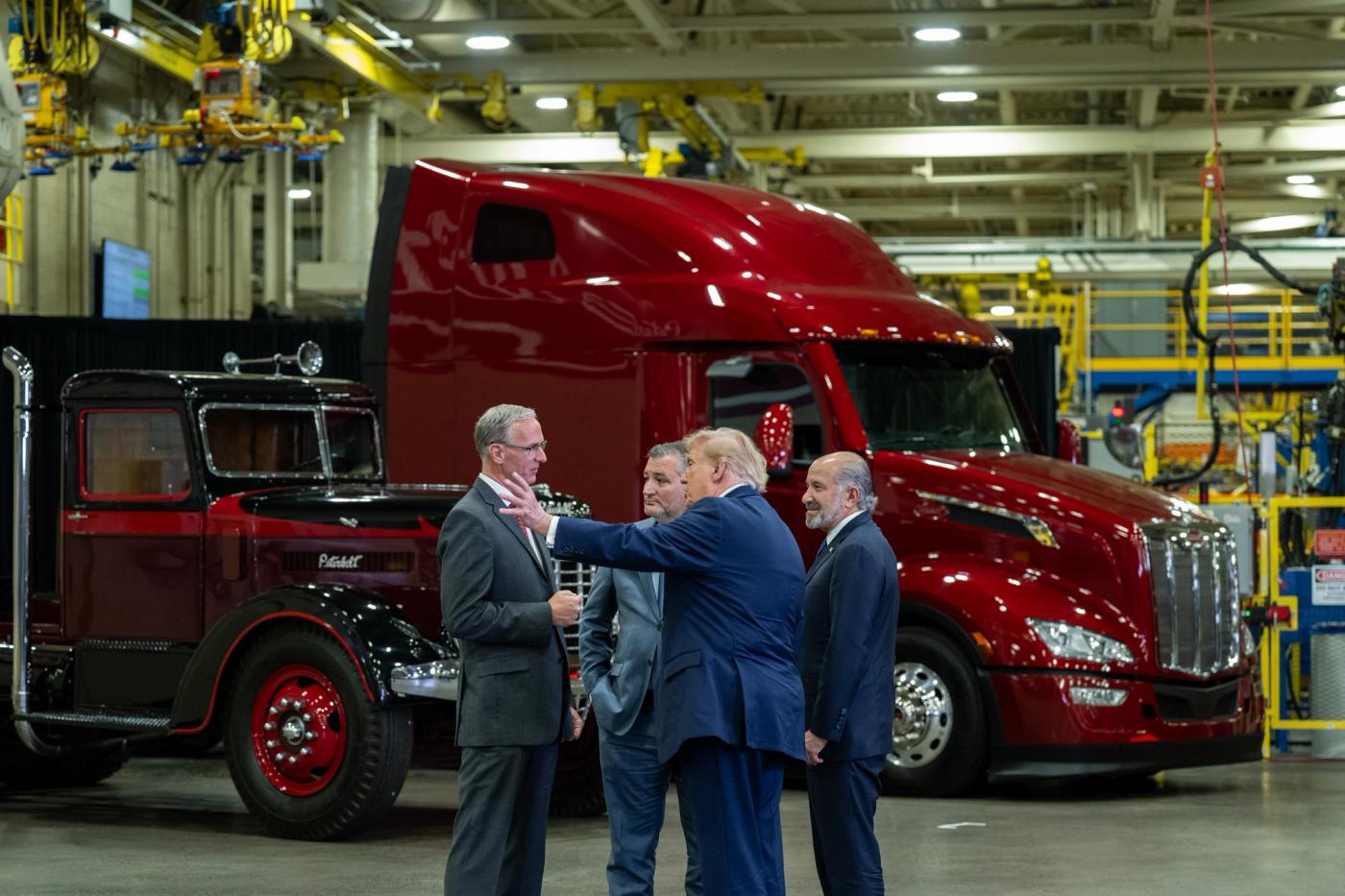 President Donald J. Trump tours the Peterbilt Motors manufacturing facility in Denton, Texas, Thursday, October 1, 2026, the visit this story previewed. (Official White House Photo by Molly Riley, P202601001MR-1507)