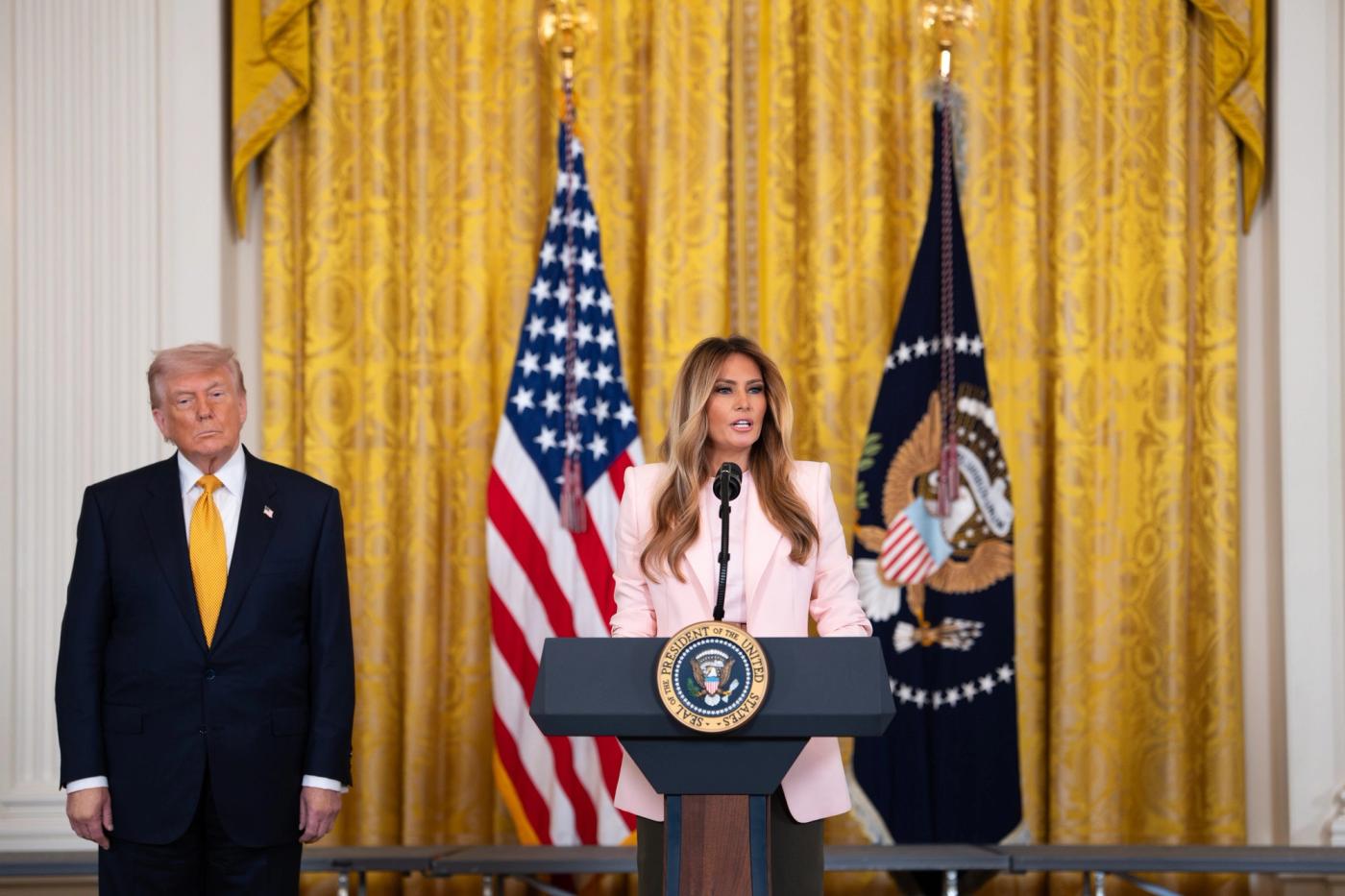Stand-in photo (May 6, 2026): President Donald J. Trump and First Lady Melania Trump at a Military Mothers’ Day event in the East Room of the White House, May 6, 2026 (Official White House Photo by Andrea Hanks / public domain)