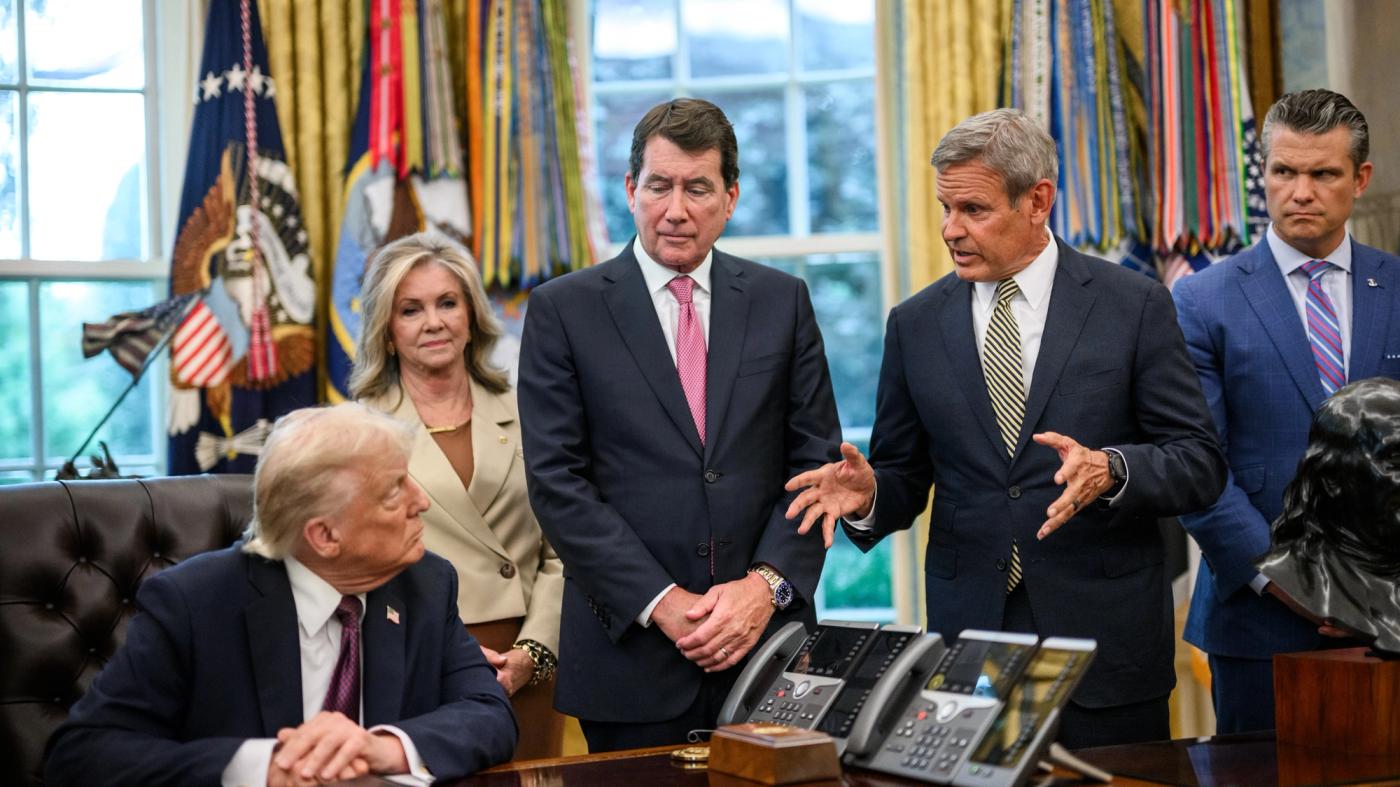 Tennessee Gov. Bill Lee delivers remarks before President Donald Trump signs a Presidential Memorandum that will deploy the National Guard to Memphis, Tennessee, to establish the “Memphis Safe Task Force,” Monday, September 15, 2025, in the Oval Office. (Official White House Photo by Molly Riley)