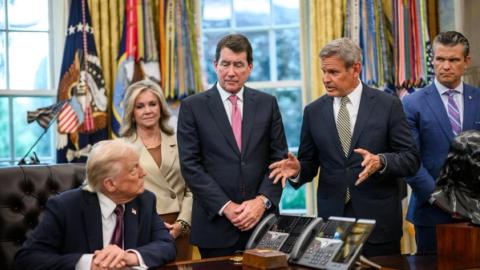 Tennessee Gov. Bill Lee delivers remarks before President Donald Trump signs a Presidential Memorandum that will deploy the National Guard to Memphis, Tennessee, to establish the “Memphis Safe Task Force,” Monday, September 15, 2025, in the Oval Office. (Official White House Photo by Molly Riley)