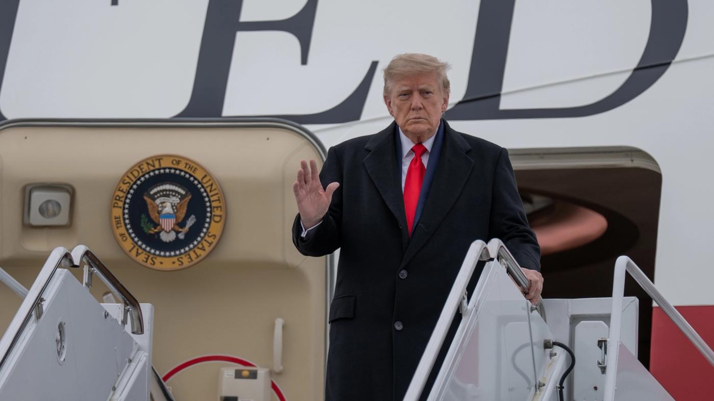 President Donald J. Trump disembarks Air Force One at Joint Base Elmendorf-Richardson in Anchorage, Alaska, Tuesday, October 13, 2026.  (Official White House Photo by Molly Riley)