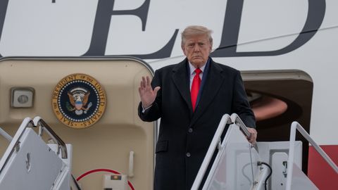 President Donald J. Trump disembarks Air Force One at Joint Base Elmendorf-Richardson in Anchorage, Alaska, Tuesday, October 13, 2026. (Official White House Photo by Molly Riley)