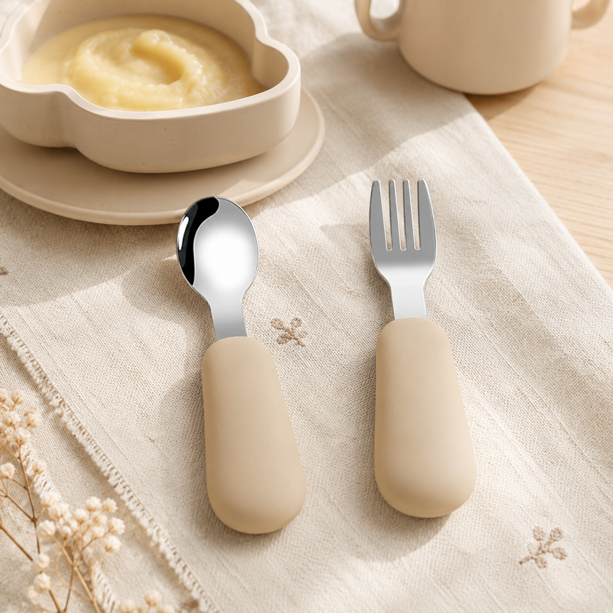 Wholesale stainless steel baby spoon and fork set with beige silicone handles