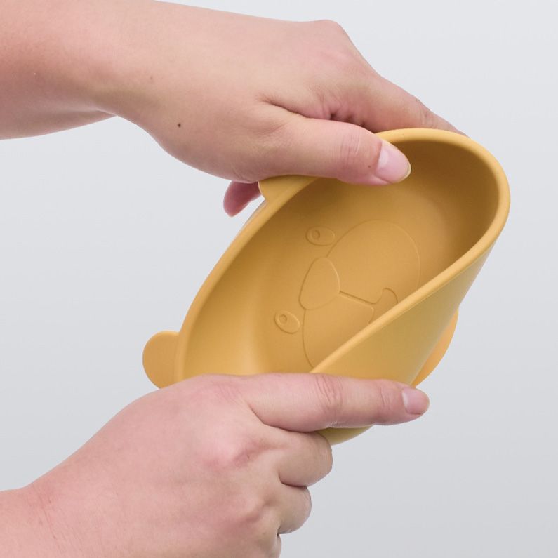 Unbreakable and BPA-free soft silicone baby food bowl