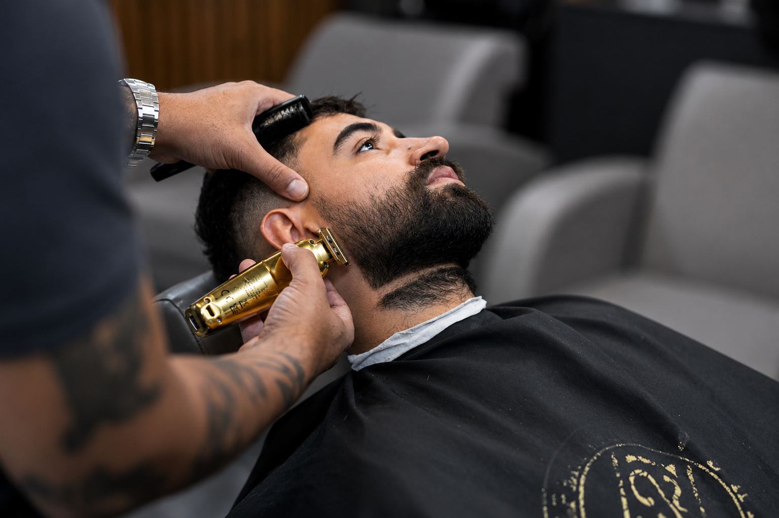 Beard Trim – Trimmer & Razor