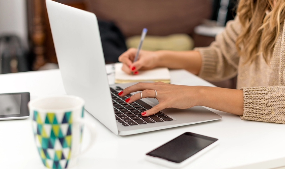 Nynorskroboten – korrekt nynorsk med eit tastetrykk