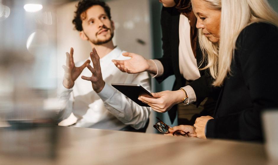 Tre retoriske virkemidler forklart på to minutter