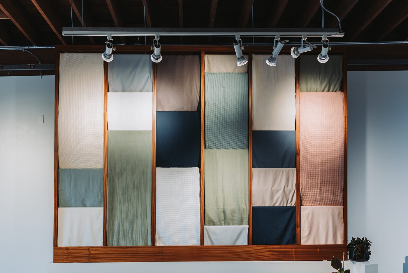 Product Showcase, NaturePedic — frame 4