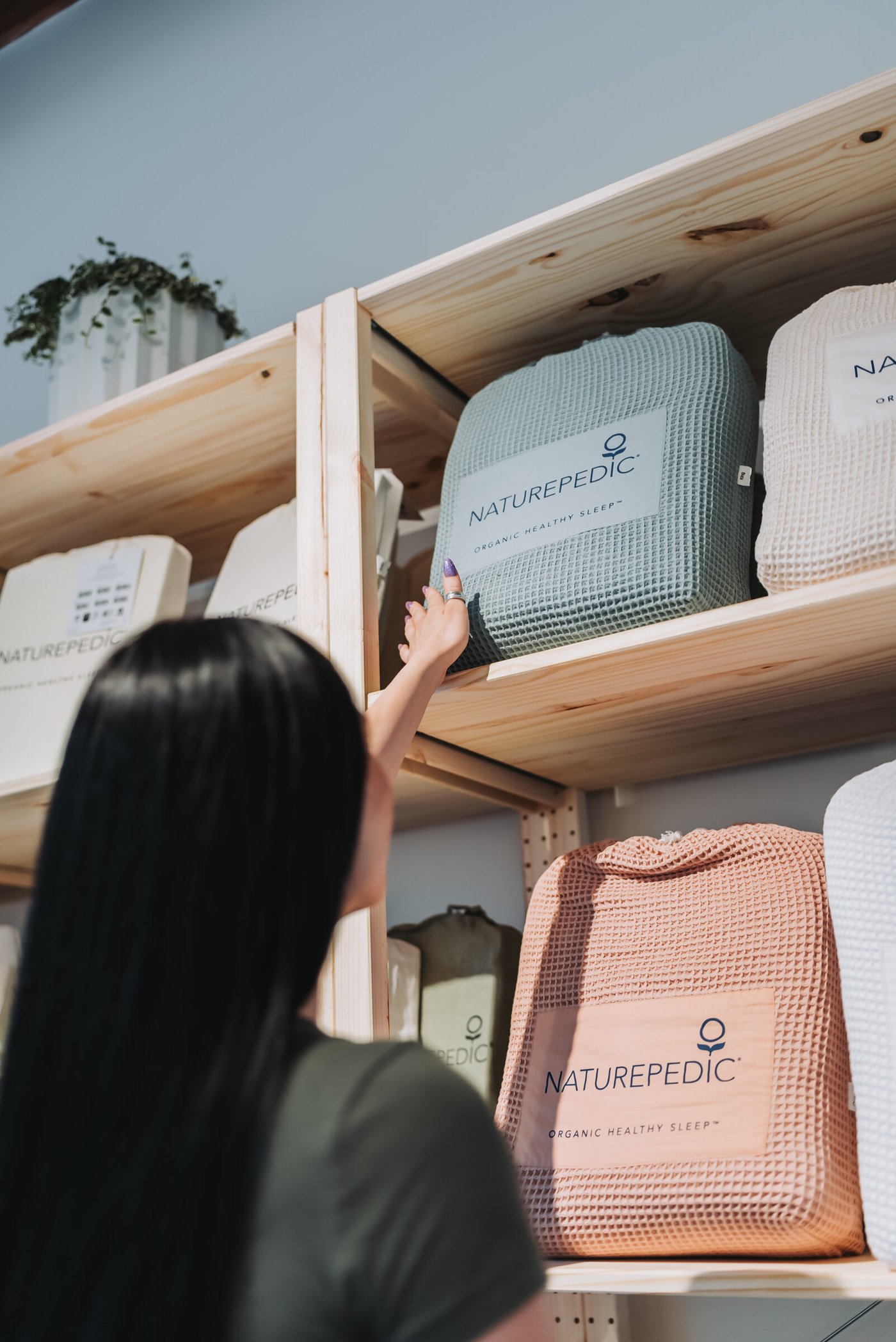 Product Showcase, NaturePedic — frame 10