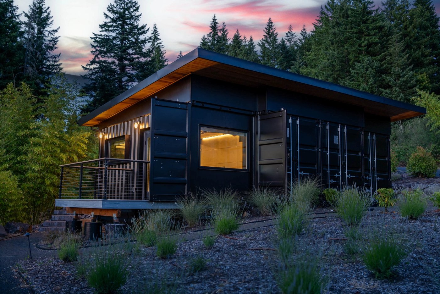 Oregon City AirBnb — frame 6