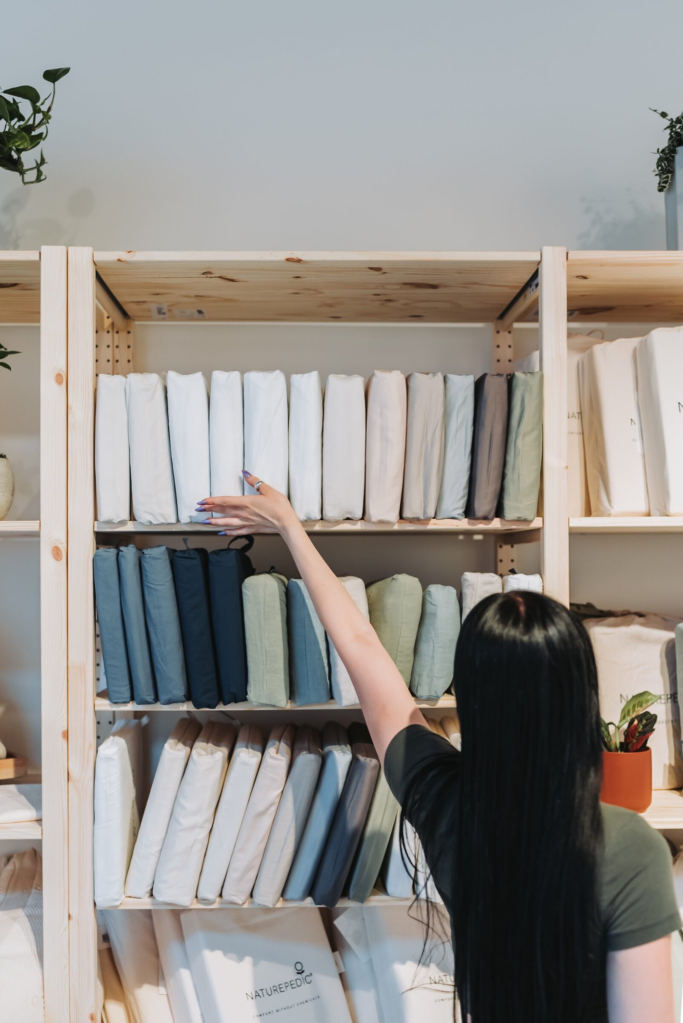 Product Showcase, NaturePedic — frame 11