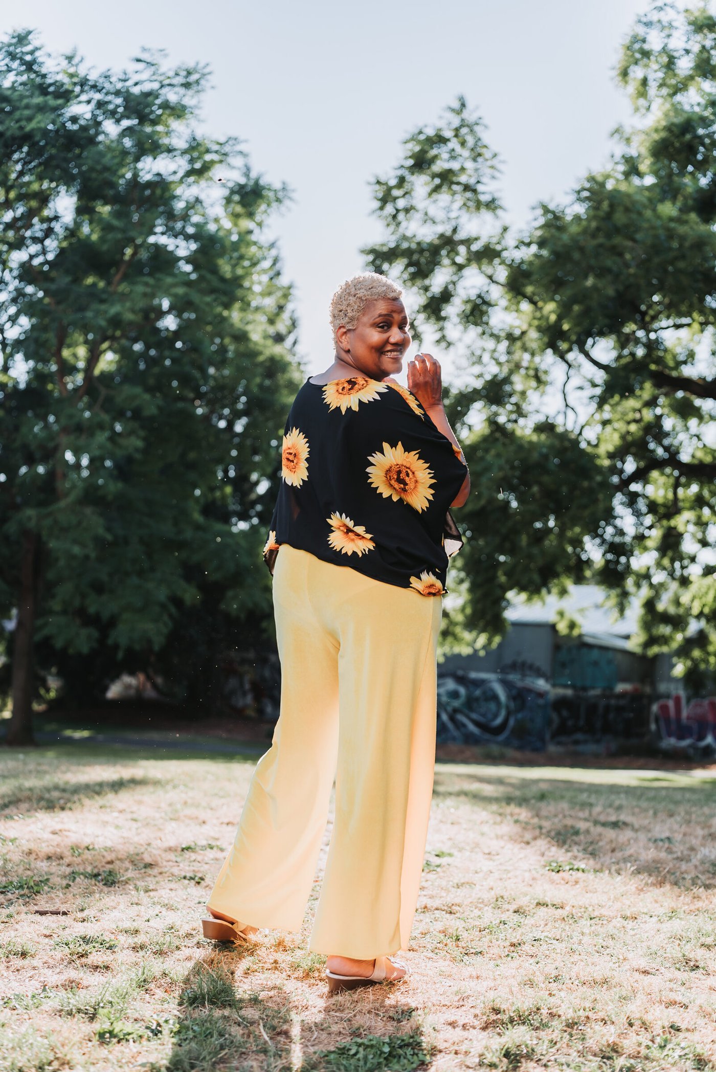 Clothing Line by Dakima — frame 8