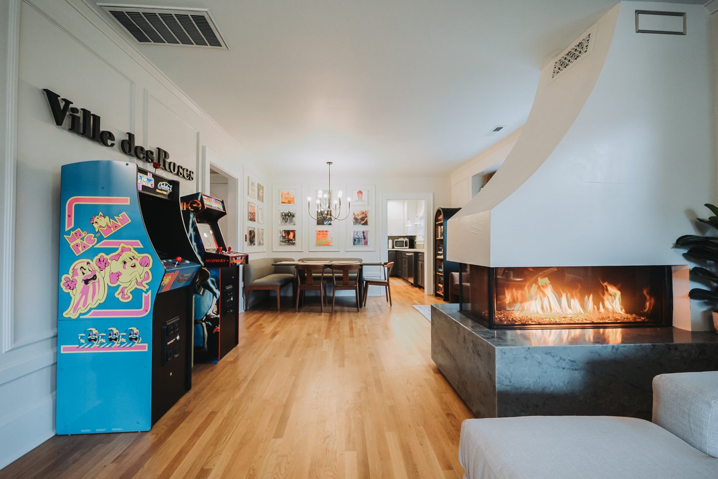 AirBnB on Division — frame 1