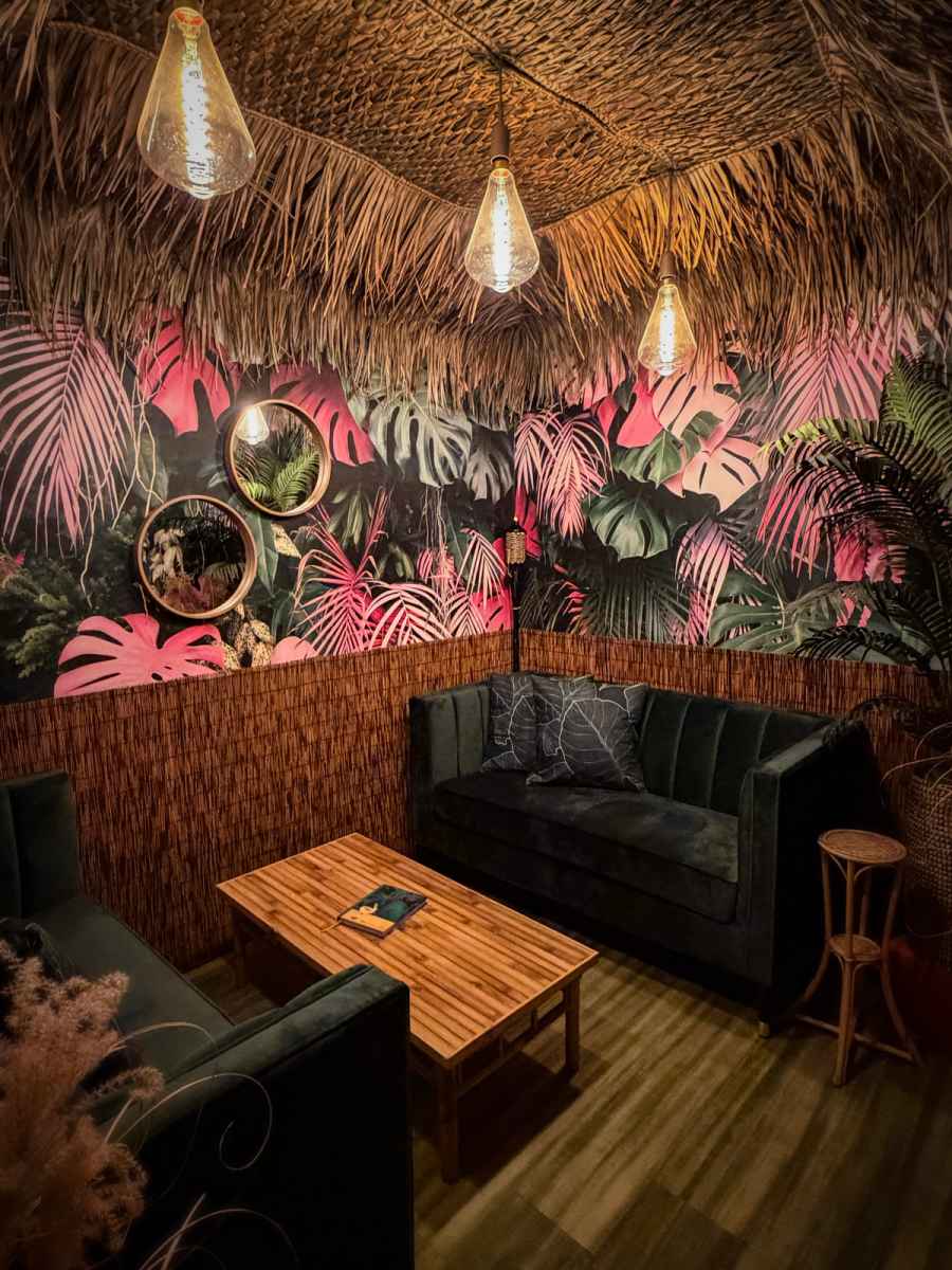 Tropical corner, jungle walls and velvet., commercial photography for Tropical corner, jungle walls and velvet.