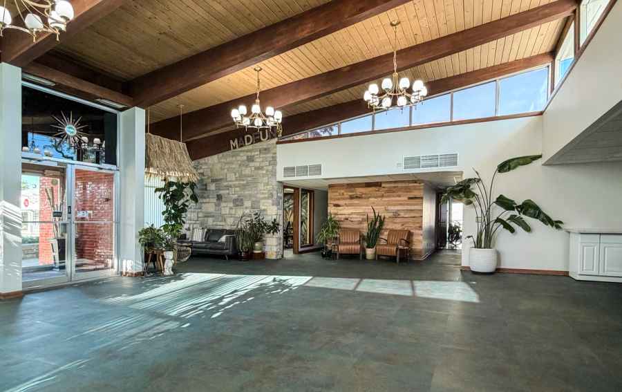 Vaulted ceilings over the open floor., commercial photography for Vaulted ceilings over the open floor.