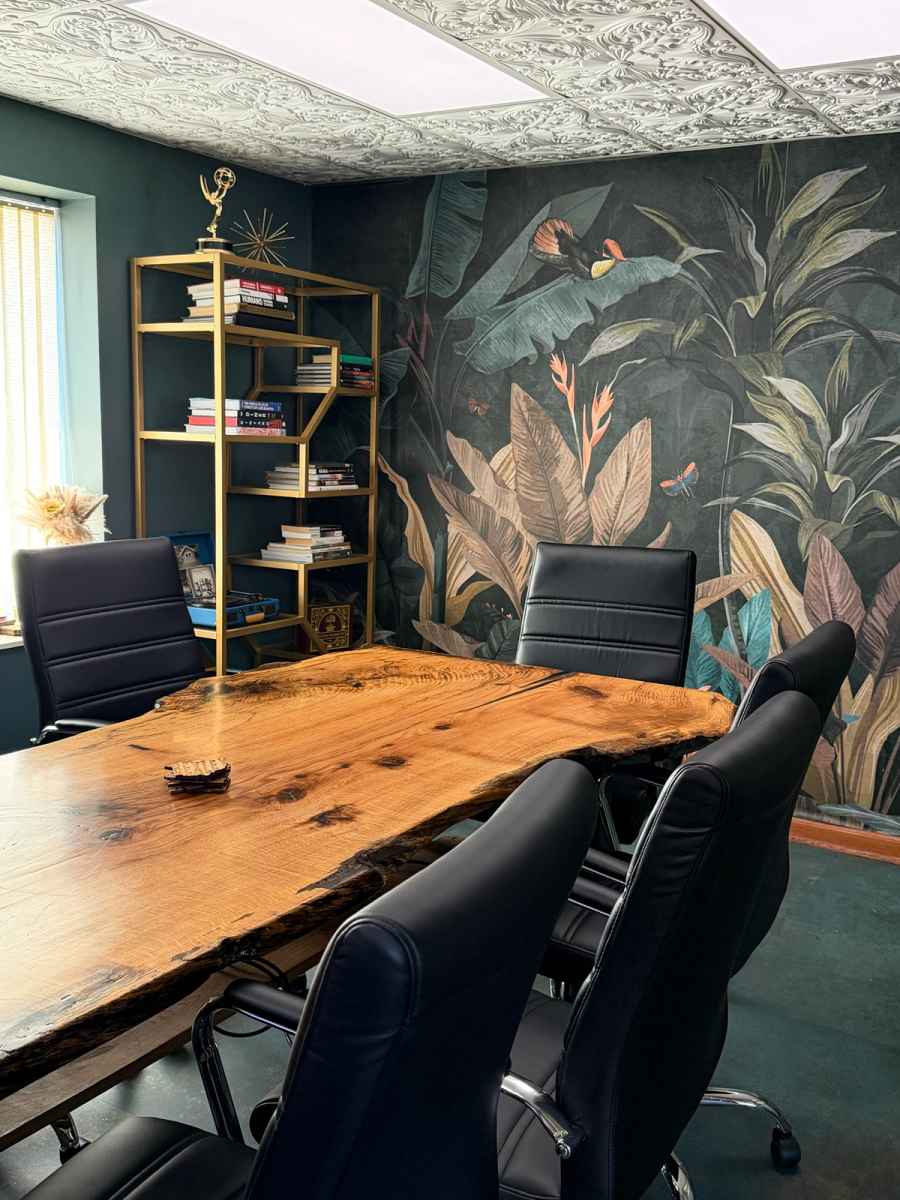 Same room, working setup., commercial photography for Same room, working setup.