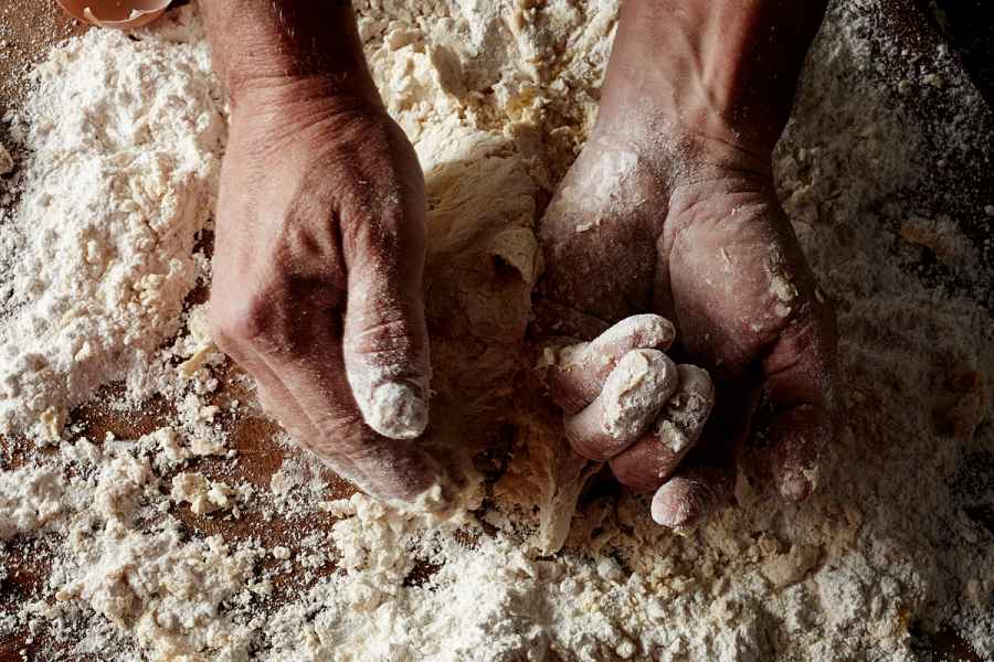 hand mix overhead, commercial photography for Fatto A Mano