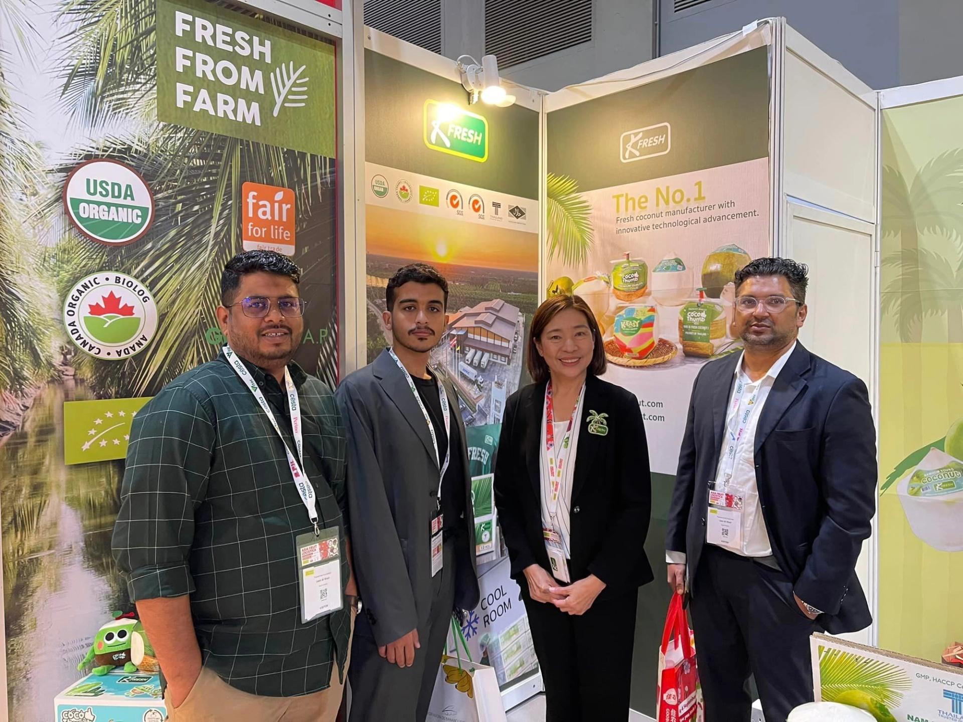  People visiting K fresh coconut water