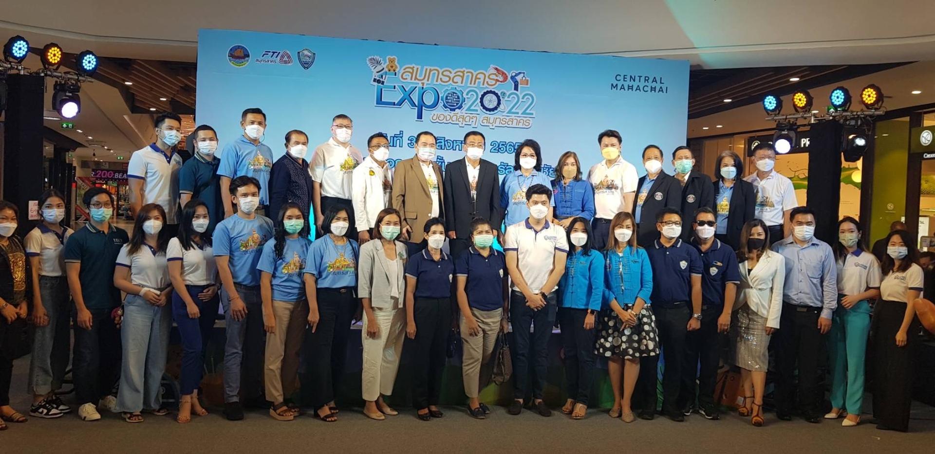 Group photo in front of the stage