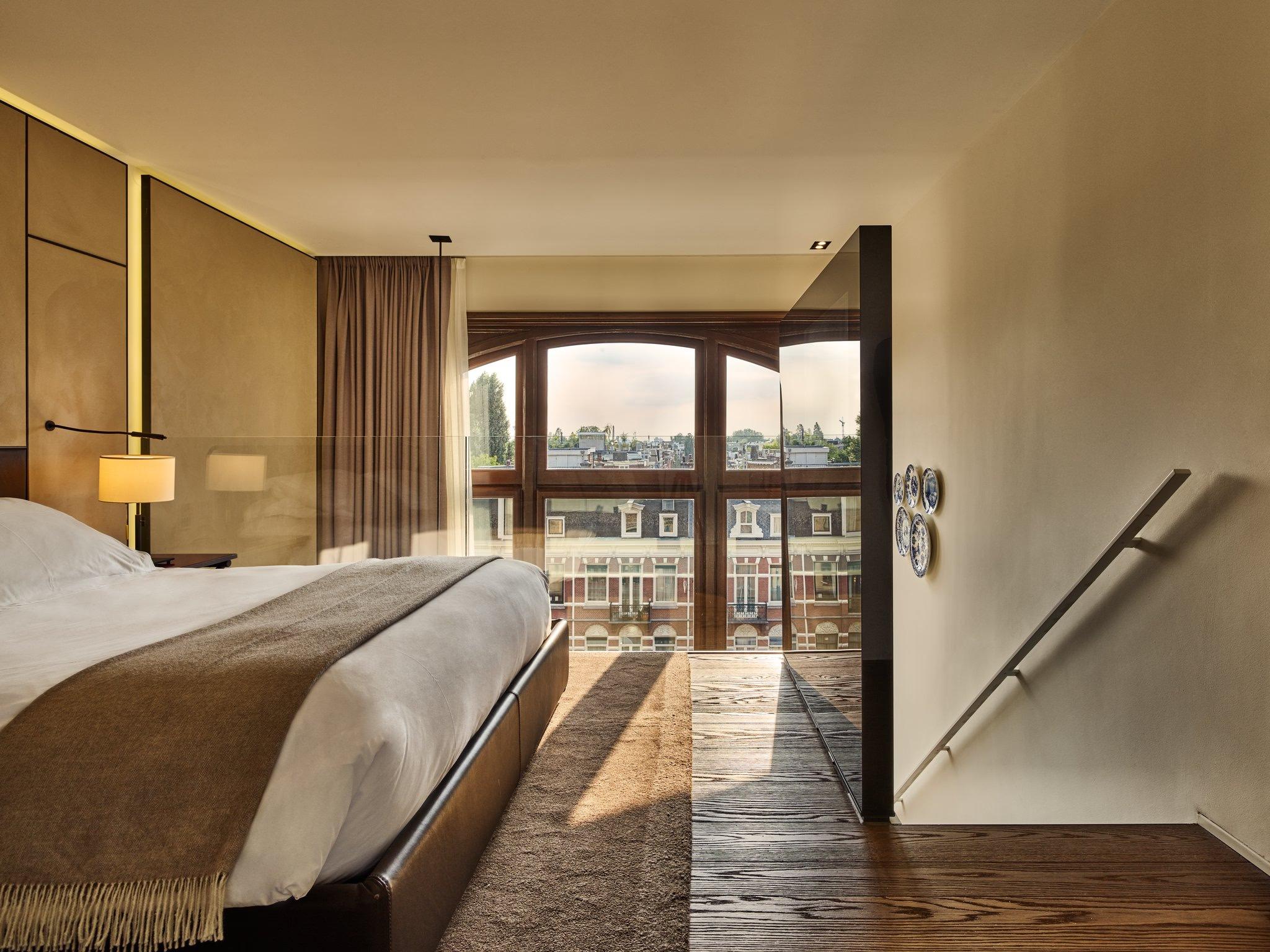 Hotel room details