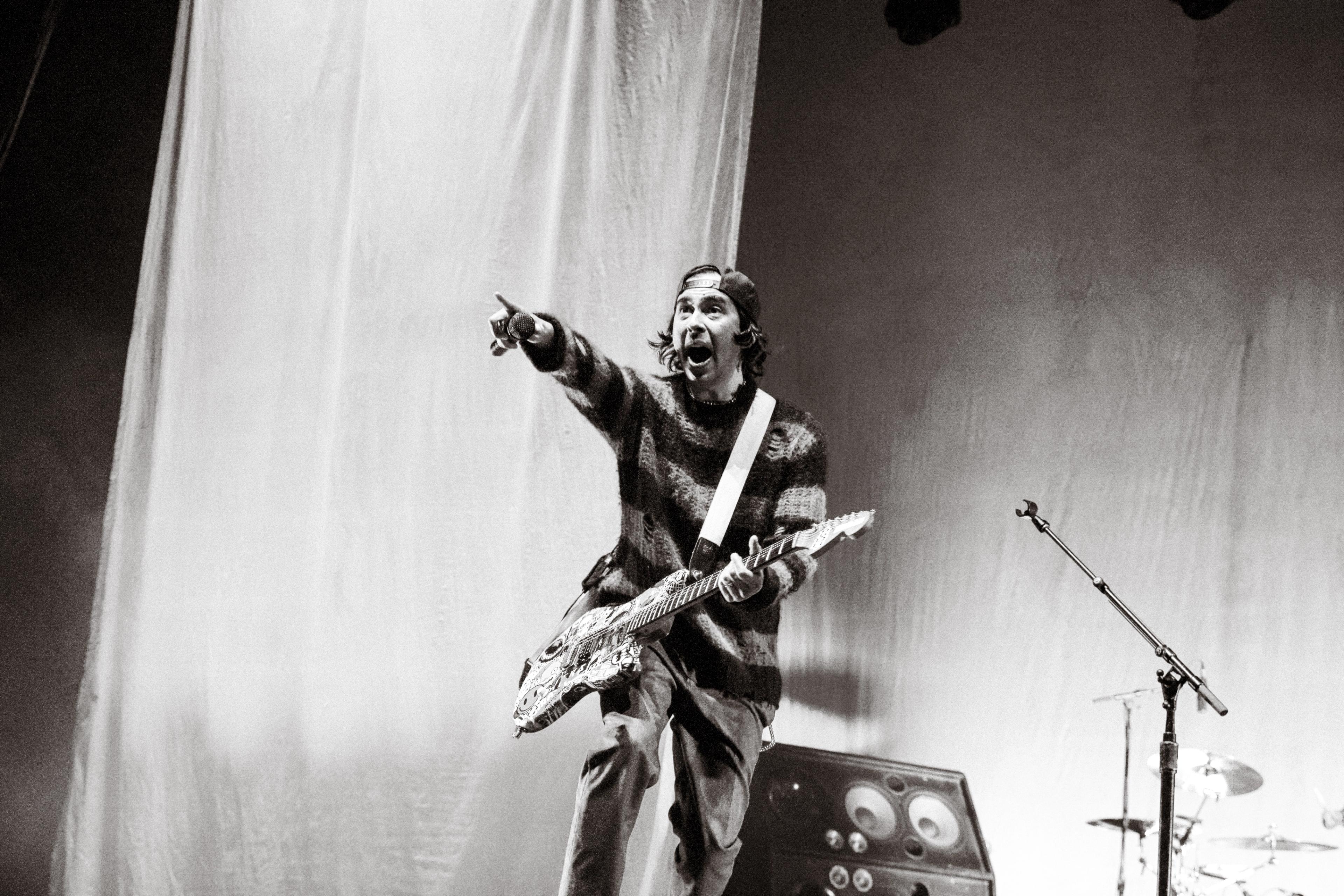 Pierce The Veil Closes the "Jaws of Life" Tour with a Sentimental Hometown Show