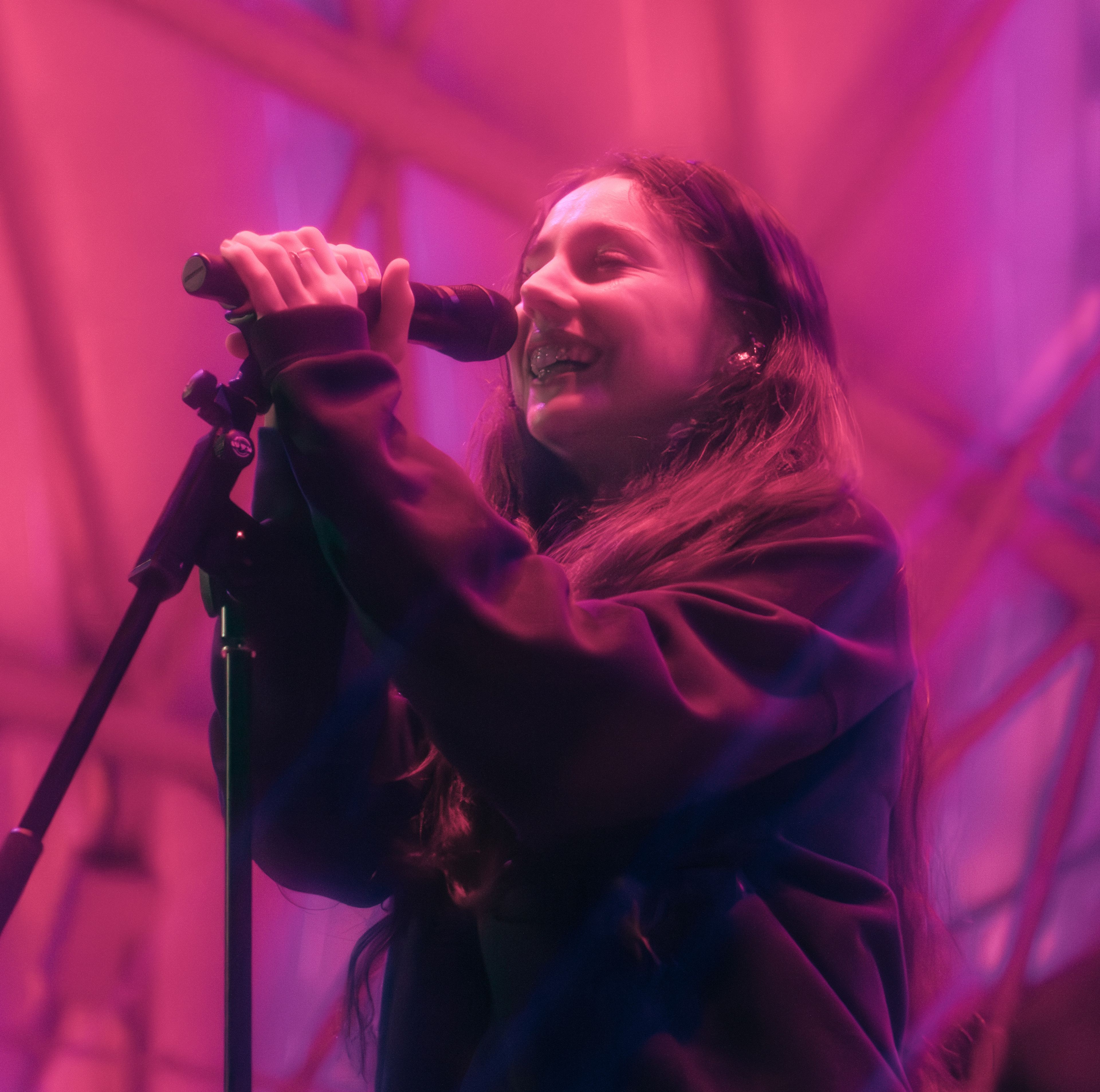 Samia Dances Through Rock n' Roosevelt 