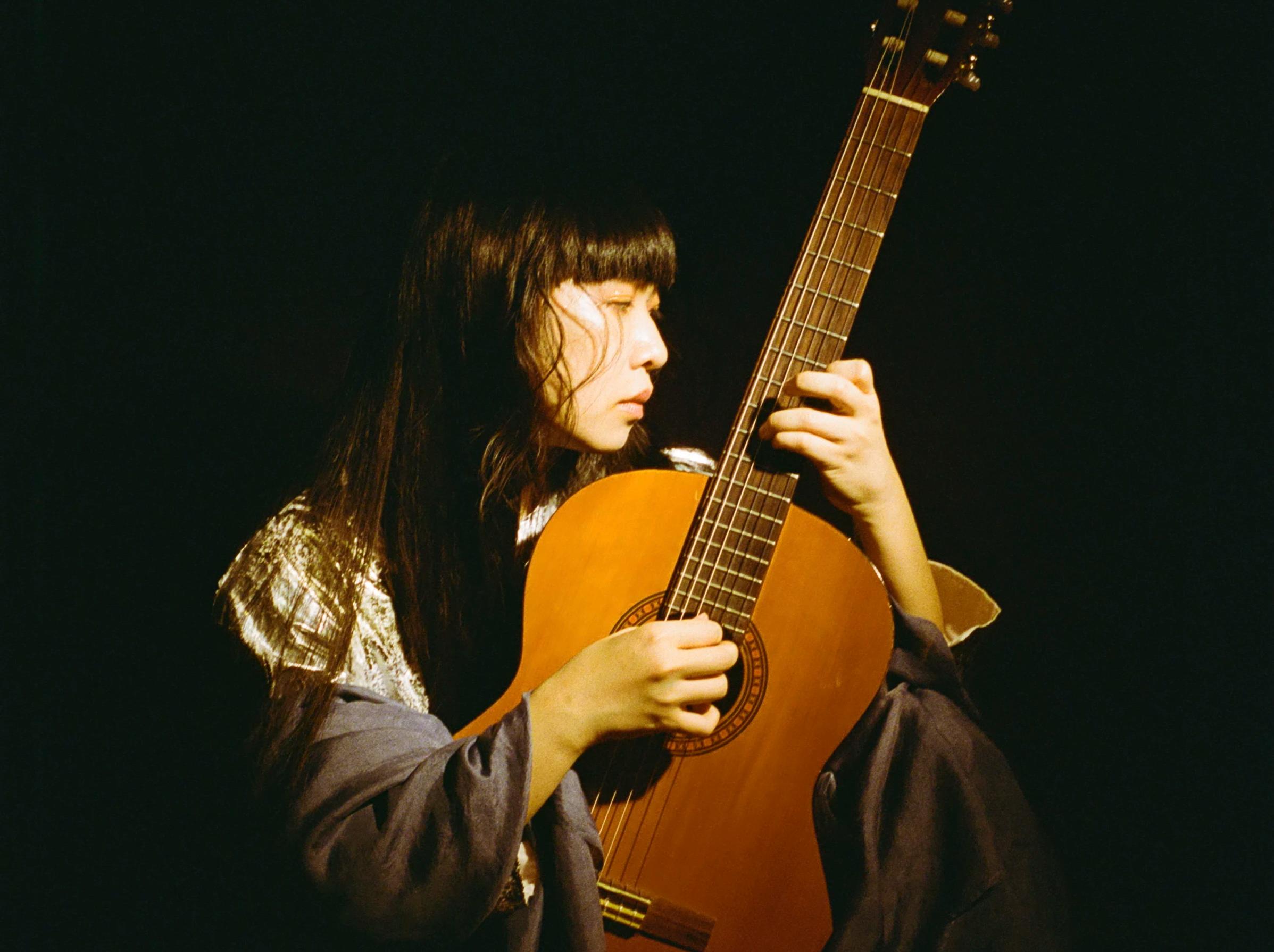 Reviewing Ichiko Aoba's 'Luminescent Creatures'