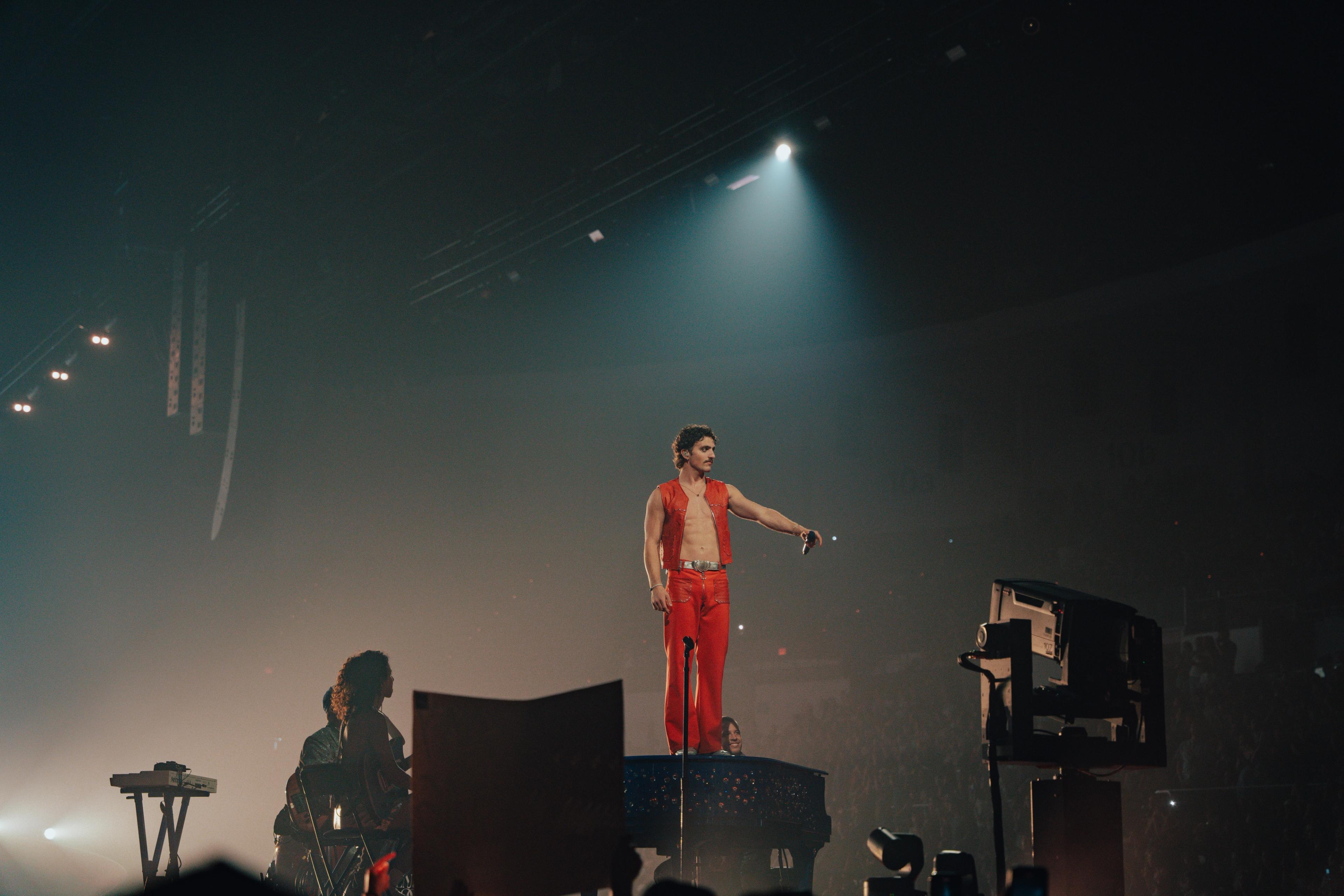 Benson Boone Mystical Magical