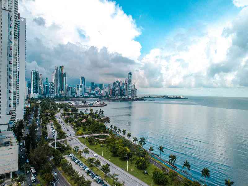 Experience the best of Panama through vibrant city culture, tropical islands, and scenic rainforest waterways