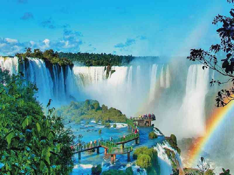 Witness Iguazú Falls from both the Brazilian and Argentinian sides