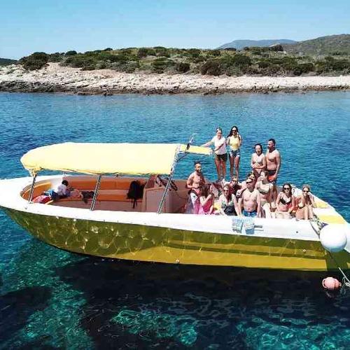 Explore the island of Brač by private speedboat, visiting Bol and its famous Golden Horn beach Explore the island of Brač by private speedboat, visiting Bol and its famous Golden Horn beach