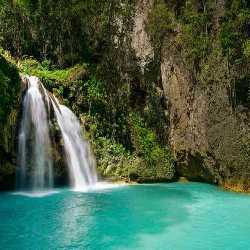 Experience adrenaline-pumping canyoning with cliff jumps and jungle pools. Experience adrenaline-pumping canyoning with cliff jumps and jungle pools.