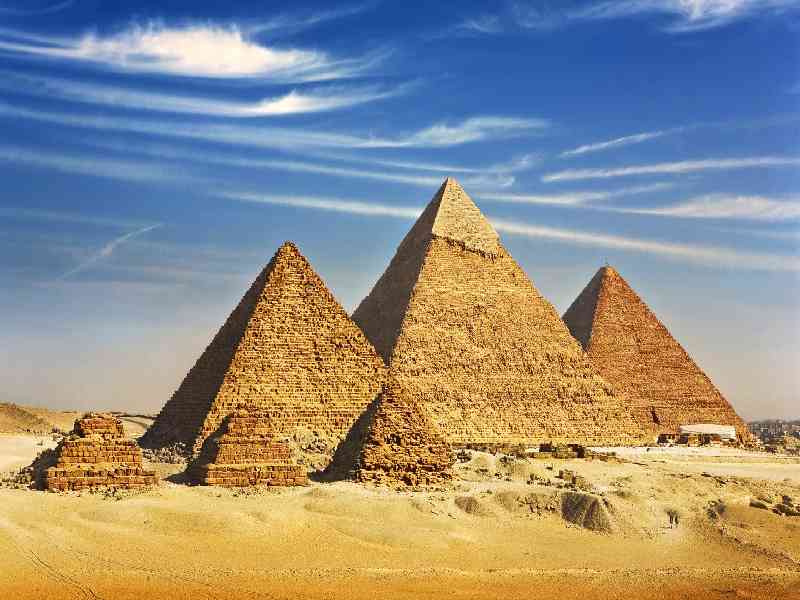Explore Giza's ancient pyramids with your Egyptolgist guide