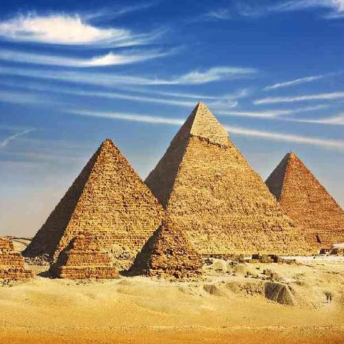 Explore Giza's ancient pyramids with your Egyptolgist guide Explore Giza's ancient pyramids with your Egyptolgist guide